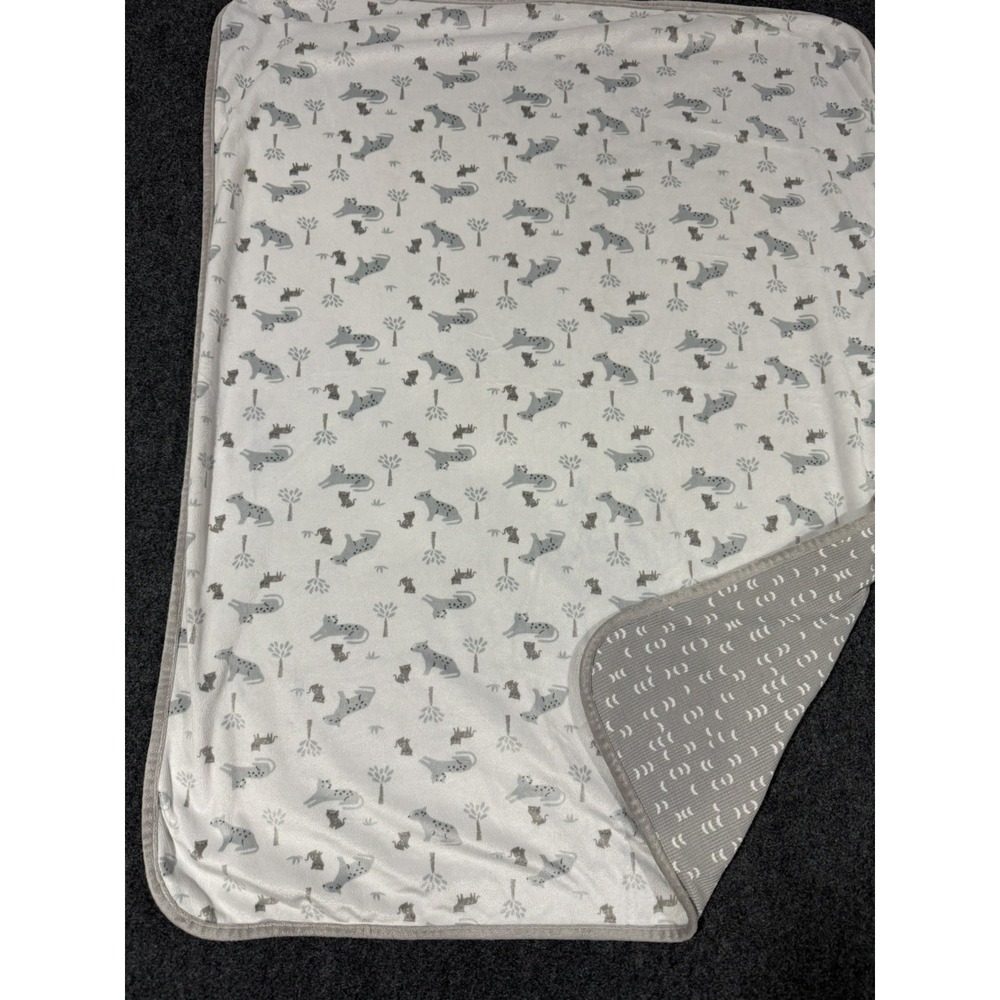Gerber Modern Moments Jungle Cat Blanket Gray White Velour Waffle Weave Security